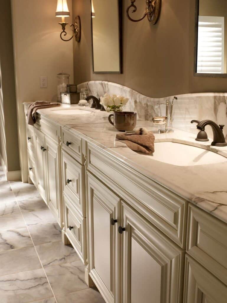 Bathroom Vanity & Cabinet